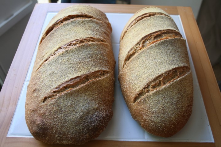 ככר יבש ורטוב לאחר אפייה