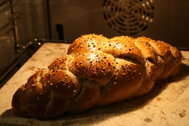 אפייה של החלה עד לעשייה