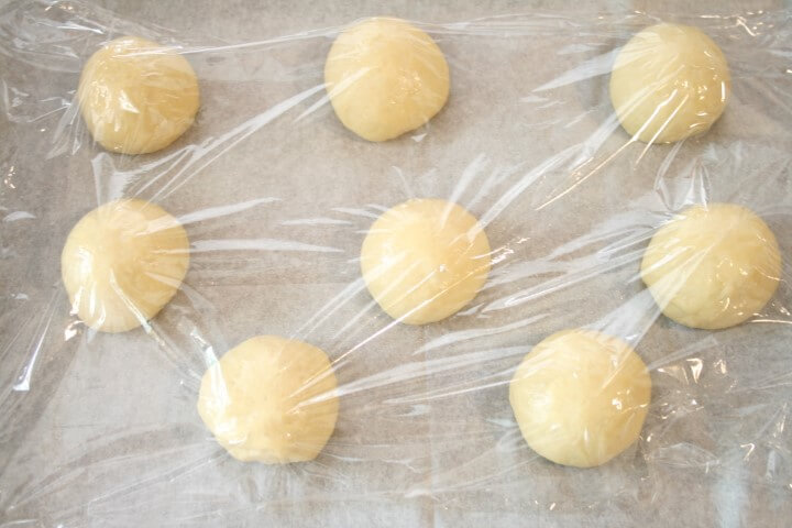 כדורי סופגניה מוכנים לתפיחה