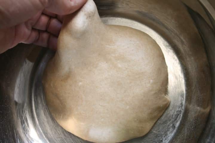 בצק לקרקר לחם לאווש