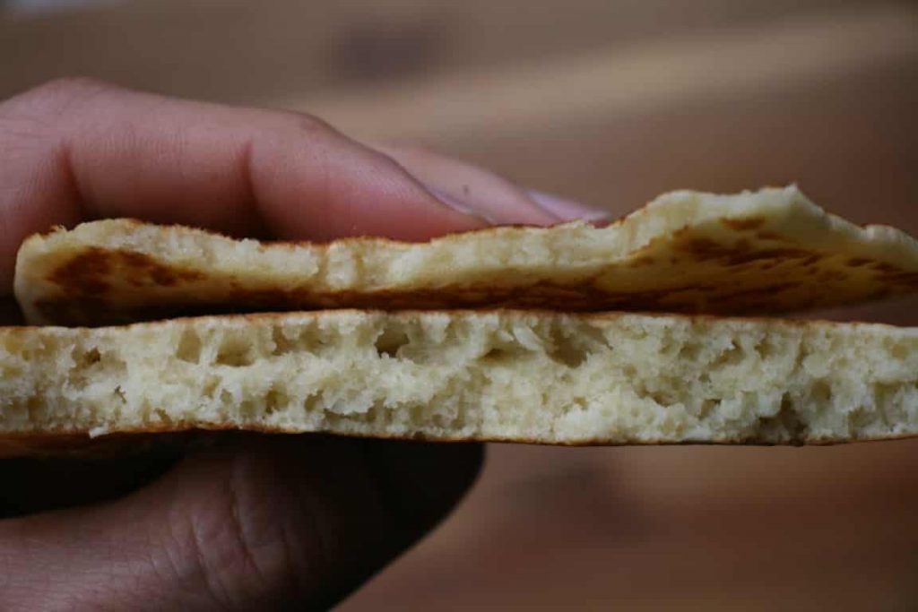 פנקייק עבה בהשוואה לדק