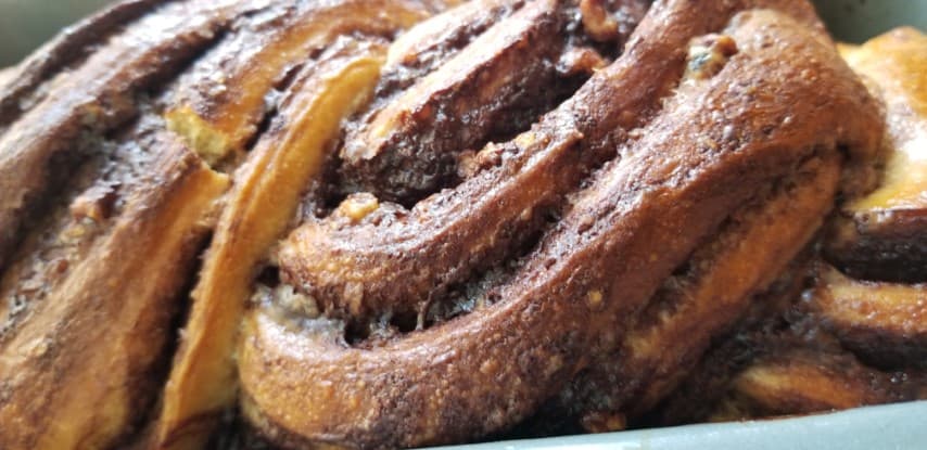 עוגת המחמצת אפויה