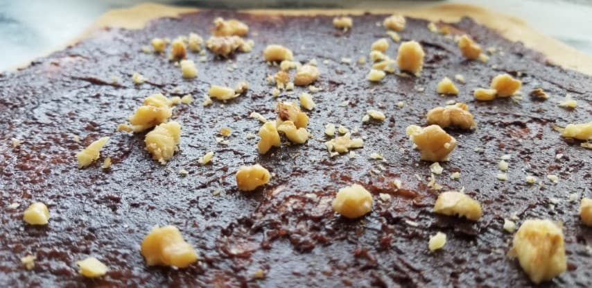 הוספת אגוזים