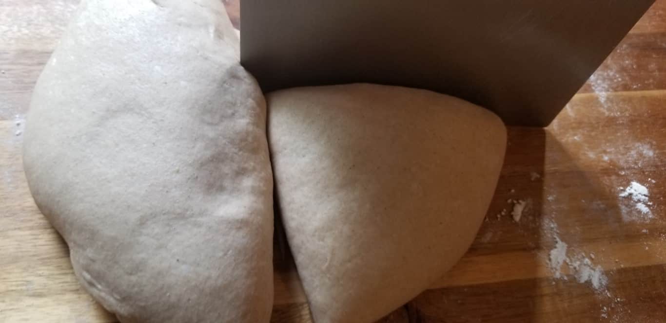 חלוקת הבצק לקערות