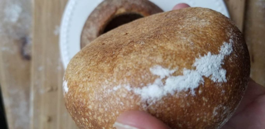 תחתית קערת לחם