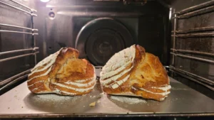 שני לחמי המחמצת בסיום